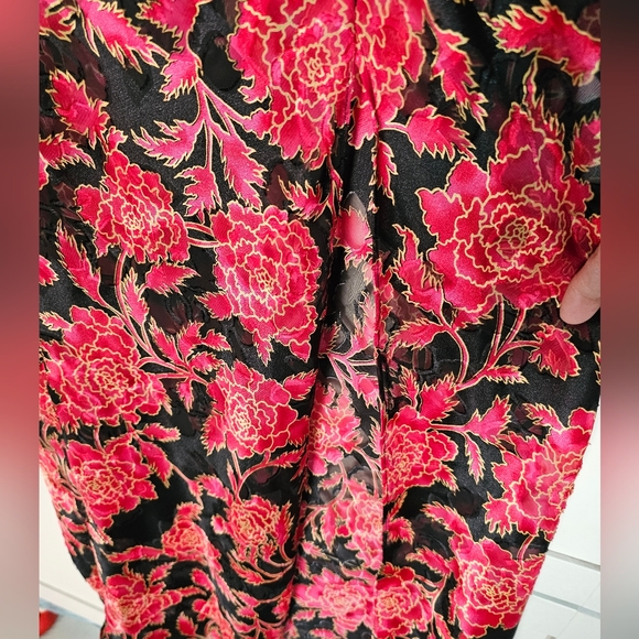 Victoria's Secret Red Floral Black Velvet Burnout Midi Slip Dress Size Med EUC - Picture 4 of 9